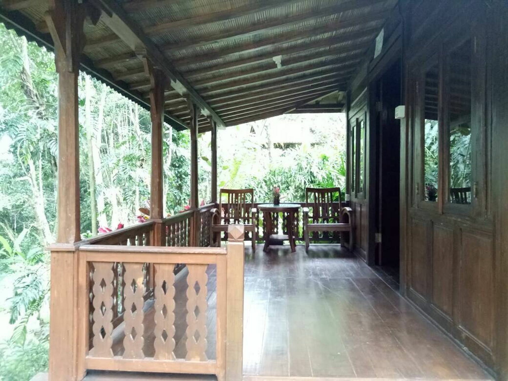 The Aura Shanti Retreat Baturiti Exterior photo