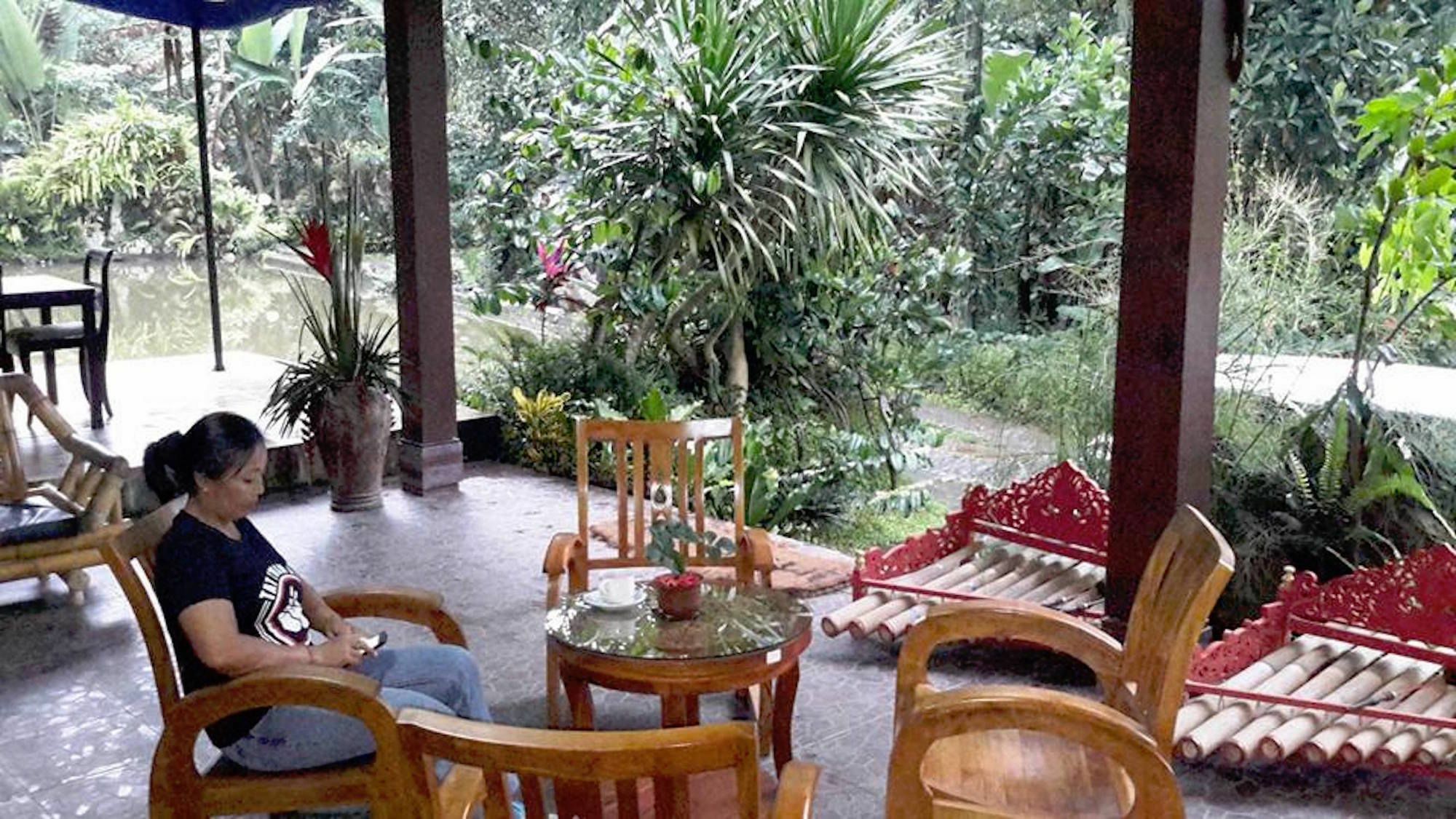 The Aura Shanti Retreat Baturiti Exterior photo